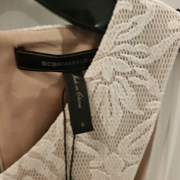 BCBG Max Azaria NWT "Ellyson" Crop Top & Skirt Pairing Size S - Picture 9 of 12
